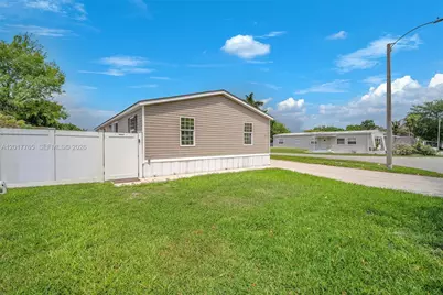 730 NW 217th Ter, Pembroke Pines, FL 33029 - Photo 31