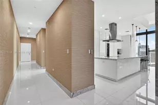 88 SW 7th St, Miami, FL 33130 - Photo 17