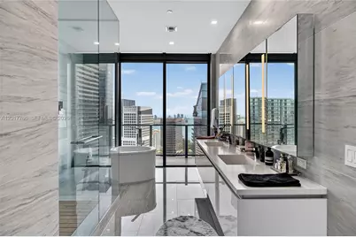 88 SW 7th St #4202, Miami, FL 33130 - Photo 23