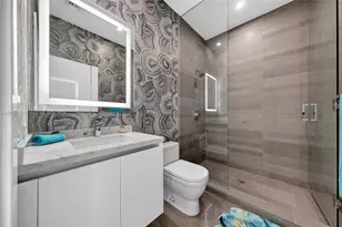 88 SW 7th St, Miami, FL 33130 - Photo 39