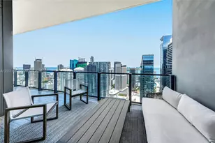 88 SW 7th St, Miami, FL 33130 - Photo 49