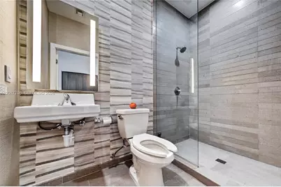 88 SW 7th St #4202, Miami, FL 33130 - Photo 57