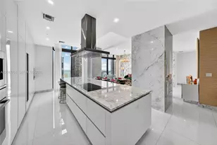 88 SW 7th St, Miami, FL 33130 - Photo 9