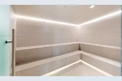 900 Biscayne Blvd #4205, Miami, FL 33132 - Photo 21
