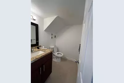 7106 NW 169th St #7106, Hialeah, FL 33015 - Photo 5