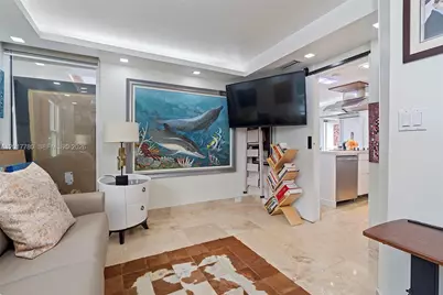 6616 E Miami Lakes Dr E, Miami Lakes, FL 33014 - Photo 25