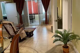 5005 Collins Ave, Miami Beach, FL 33140 - Photo 11