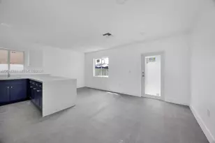 2778 NW 44th St, Miami, FL 33142 - Photo 7