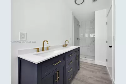 2778 NW 44th St, Miami, FL 33142 - Photo 15