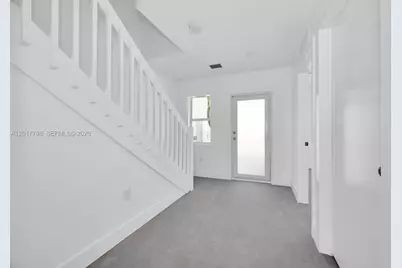 2778 NW 44th St, Miami, FL 33142 - Photo 5