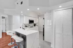 3245 NE 184th St, Aventura, FL 33160 - Photo 13