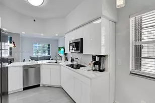 3245 NE 184th St, Aventura, FL 33160 - Photo 15