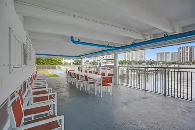 18041 Biscayne Blvd #1804, Aventura, FL 33160 - Photo 31