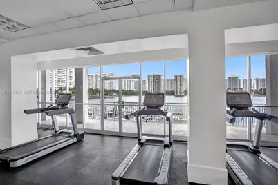 18041 Biscayne Blvd #1804, Aventura, FL 33160 - Photo 25