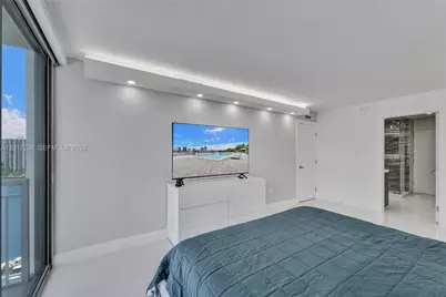 18041 Biscayne Blvd #1804, Aventura, FL 33160 - Photo 15
