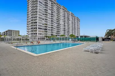 18041 Biscayne Blvd #1804, Aventura, FL 33160 - Photo 19