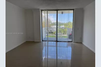 2020 NE 135th St #303, North Miami, FL 33181 - Photo 3