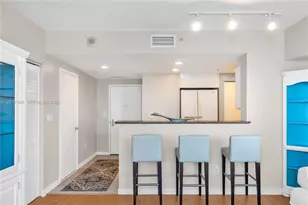 335 S Biscayne Blvd, Miami, FL 33131 - Photo 11