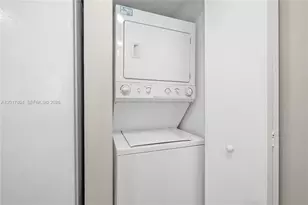 335 S Biscayne Blvd, Miami, FL 33131 - Photo 9