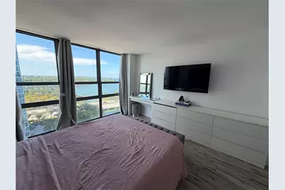 600 NE 36th St #1610, Miami, FL 33137 - Photo 13