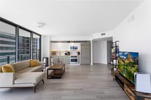 121 NE 34th St, Miami, FL 33137 - Photo 9