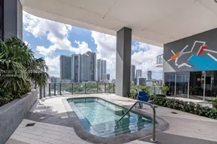 121 NE 34th St, Miami, FL 33137 - Photo 21