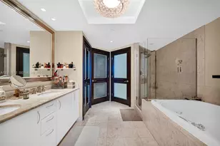 1331 Brickell Bay Dr, Miami, FL 33131 - Photo 21