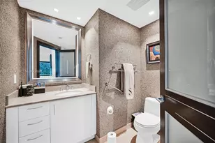 1331 Brickell Bay Dr, Miami, FL 33131 - Photo 31