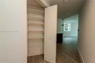 500 Brickell Ave, Miami, FL 33131 - Photo 29