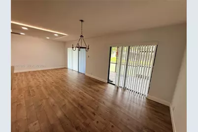 9717 N New River Canal Rd. #406, Plantation, FL 33324 - Photo 7