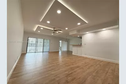 9717 N New River Canal Rd. #406, Plantation, FL 33324 - Photo 3