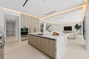 5890 SW 82nd St, South Miami, FL 33143 - Photo 11