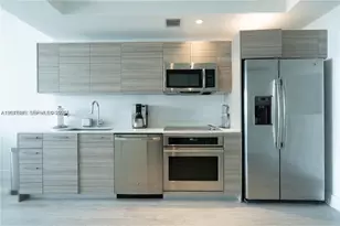 121 NE 34th St, Miami, FL 33137 - Photo 5