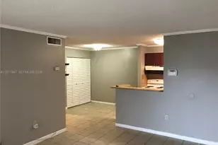 7235 NW 179th St, Hialeah, FL 33015 - Photo 7
