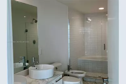 888 Biscayne Blvd #3407, Miami, FL 33132 - Photo 15