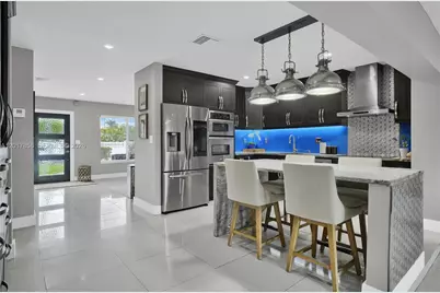 5241 SW 104th Ave, Miami, FL 33165 - Photo 15