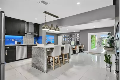 5241 SW 104th Ave, Miami, FL 33165 - Photo 11
