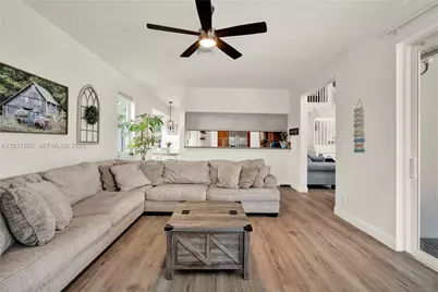 10851 London St, Cooper City, FL 33026 - Photo 23