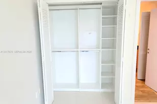 300 S Biscayne Blvd, Miami, FL 33131 - Photo 9