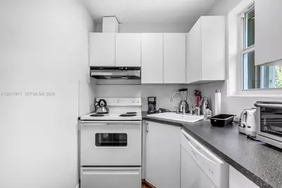 255 Sunrise Dr #207, Key Biscayne, FL 33149 - Photo 9