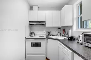 255 Sunrise Dr, Key Biscayne, FL 33149 - Photo 9