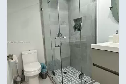 5401 Collins Ave #128, Miami Beach, FL 33140 - Photo 23