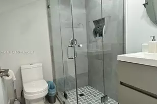 5401 Collins Ave, Miami Beach, FL 33140 - Photo 23