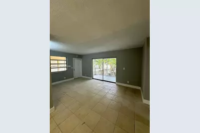 1100 NE 1st Ct #201, Hallandale Beach, FL 33009 - Photo 9