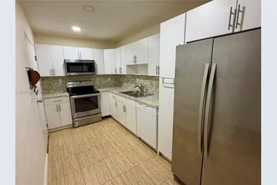 9429 SW 76th St #W25, Miami, FL 33173 - Photo 3