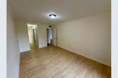9429 SW 76th St #W25, Miami, FL 33173 - Photo 7