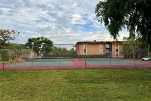 9429 SW 76th St, Miami, FL 33173 - Photo 17