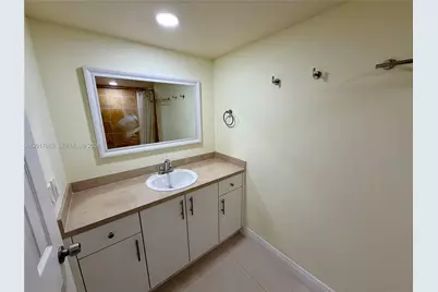 9429 SW 76th St #W25, Miami, FL 33173 - Photo 9