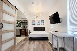 1036 Ocean Dr, Miami Beach, FL 33139 - Photo 3