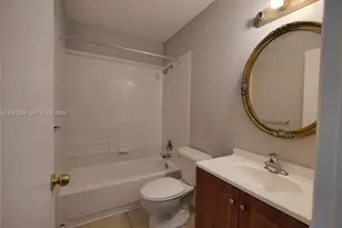 4719 NW 9th Dr, Plantation, FL 33317 - Photo 5